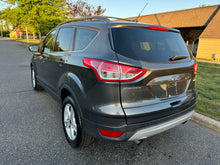Load image into Gallery viewer, 2016 Ford Escape