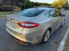 Load image into Gallery viewer, 2016 Ford Fusion AWD
