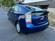 Load image into Gallery viewer, 2011 Toyota Prius
