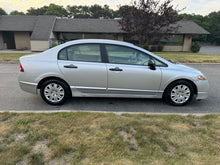 Load image into Gallery viewer, 2011 Honda Civic
